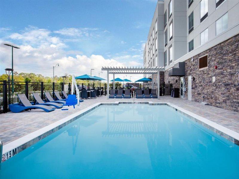 Hampton Inn & Suites North Port, Fl Exterior photo